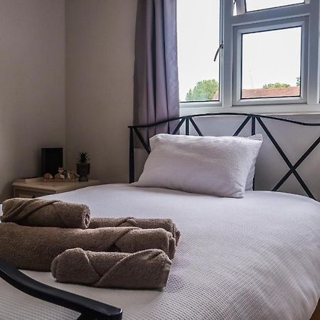 Cozy Double Room - Only Room 런던 외부 사진