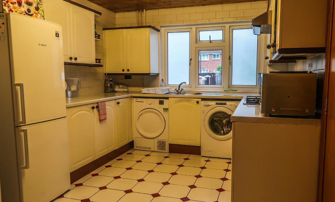 Cozy Double Room - Only Room 런던 외부 사진