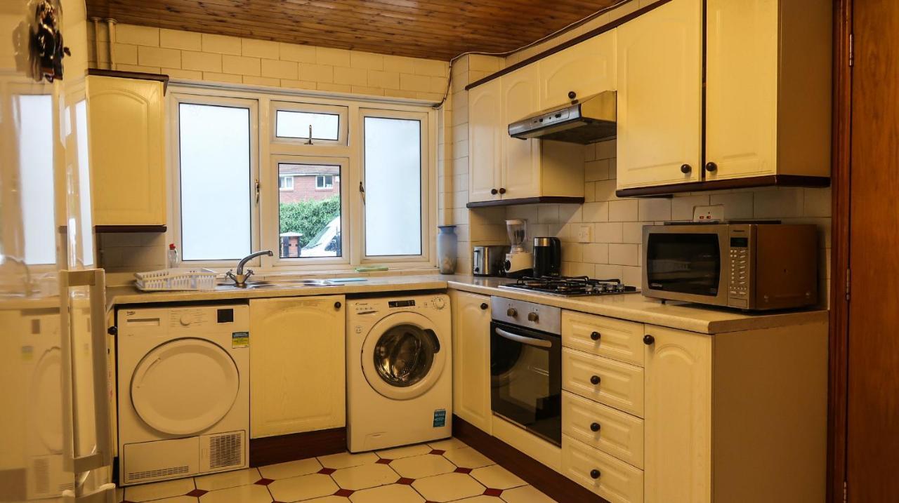 Cozy Double Room - Only Room 런던 외부 사진