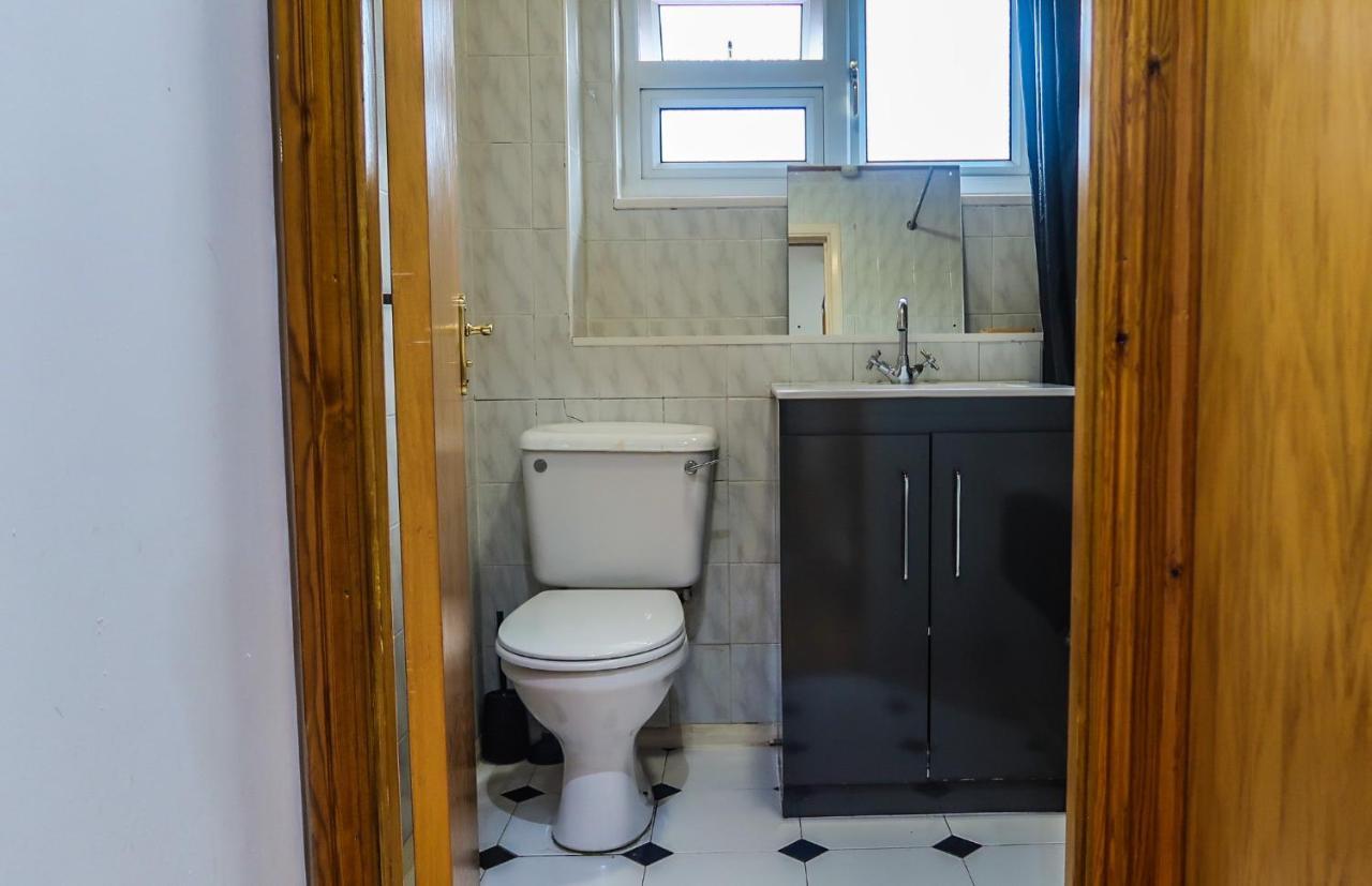 Cozy Double Room - Only Room 런던 외부 사진